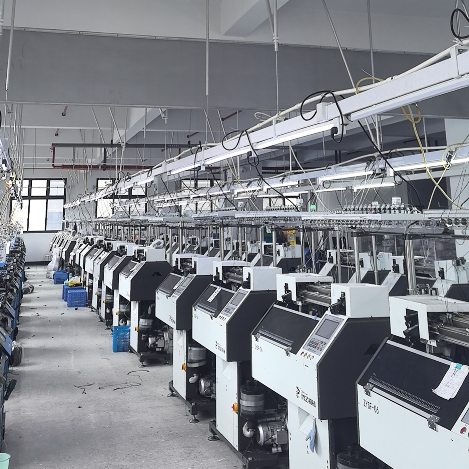 Professionals​ Knitted Gloves Manufacturer in China